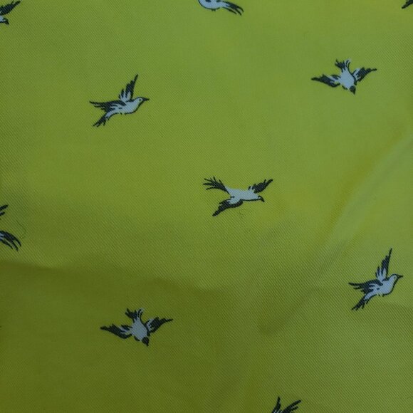 Merona yellow 'flying bird' cotton shorts - size 12 - Picture 3 of 7